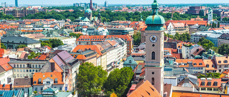 We would like to invite you to reserve a personal meeting with our representative in Munich on March 16th, 2023 to learn more about EADA's programmes.